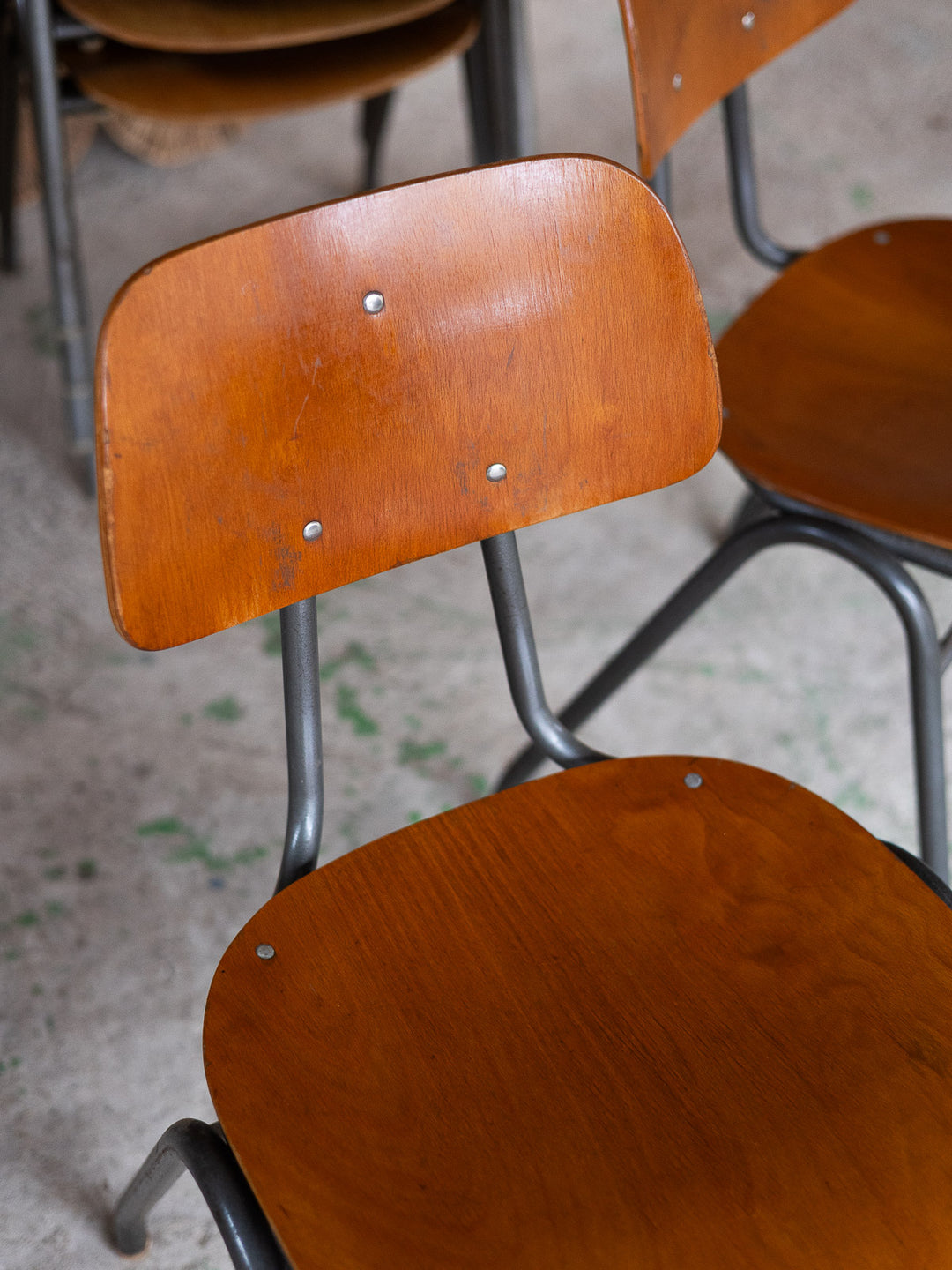alma-chaise-bois-industrielle-2045-8