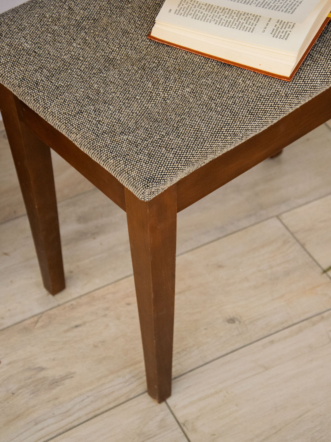 axel-tabouret-bois-587-9