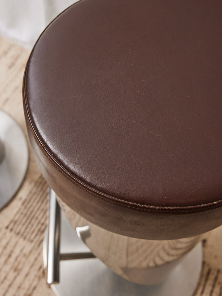 pierre-tabouret-bar-cuir-39-7