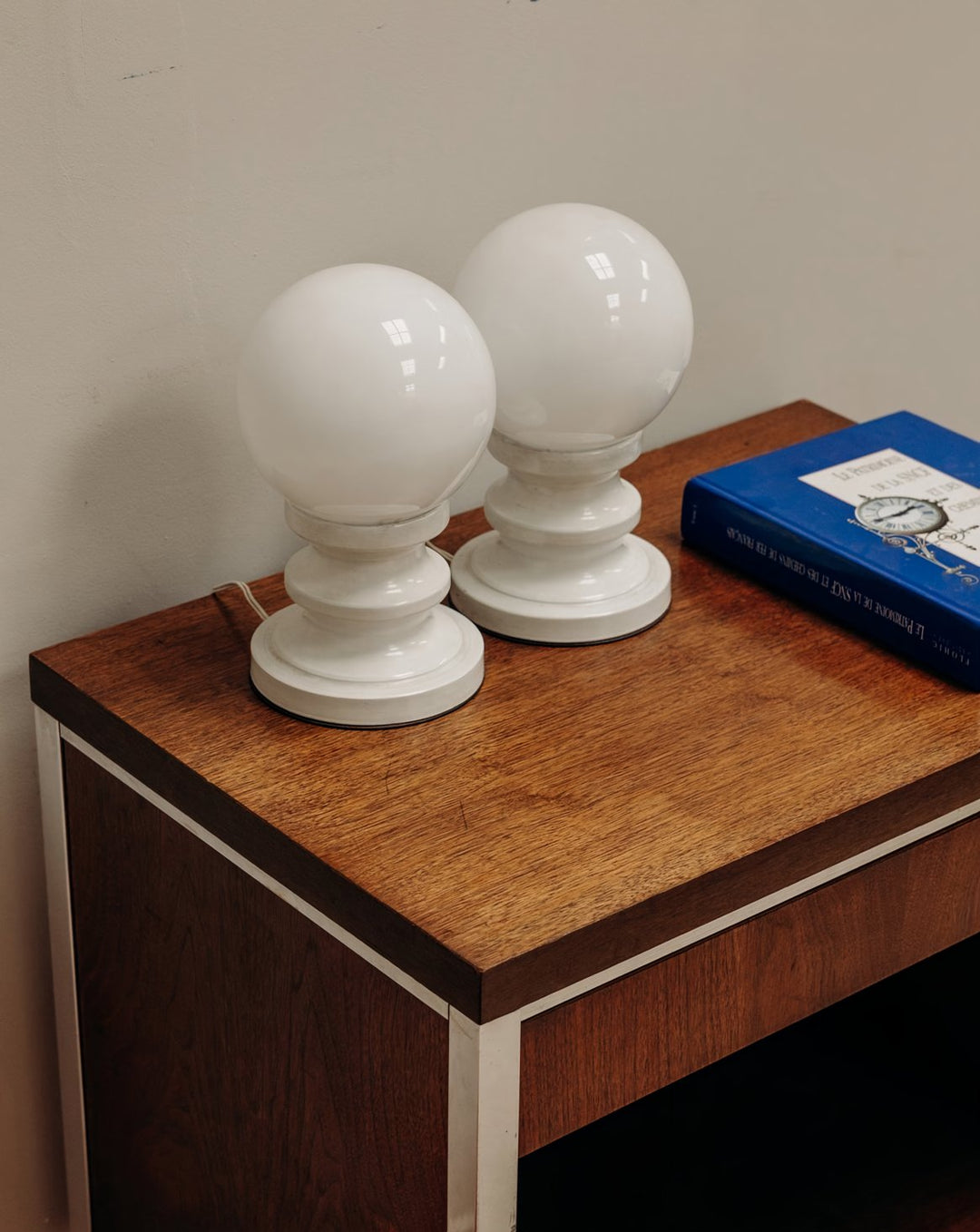 julia-lampe-à-poser-opaline-385-1