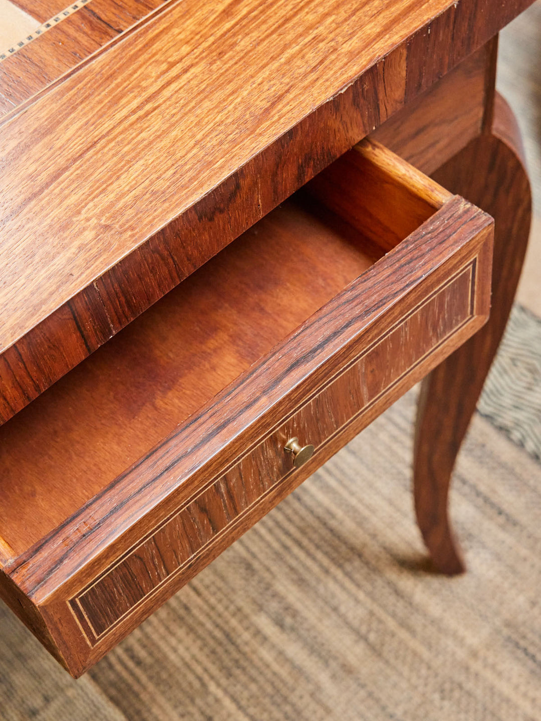 billie-table-jeux-bois-4-7