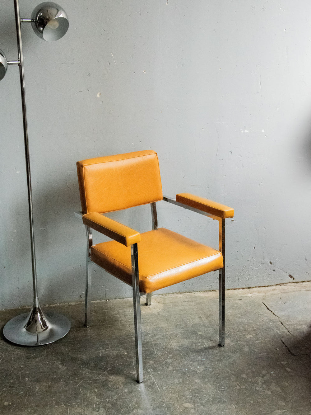 jakob-fauteuil-orange-671-2