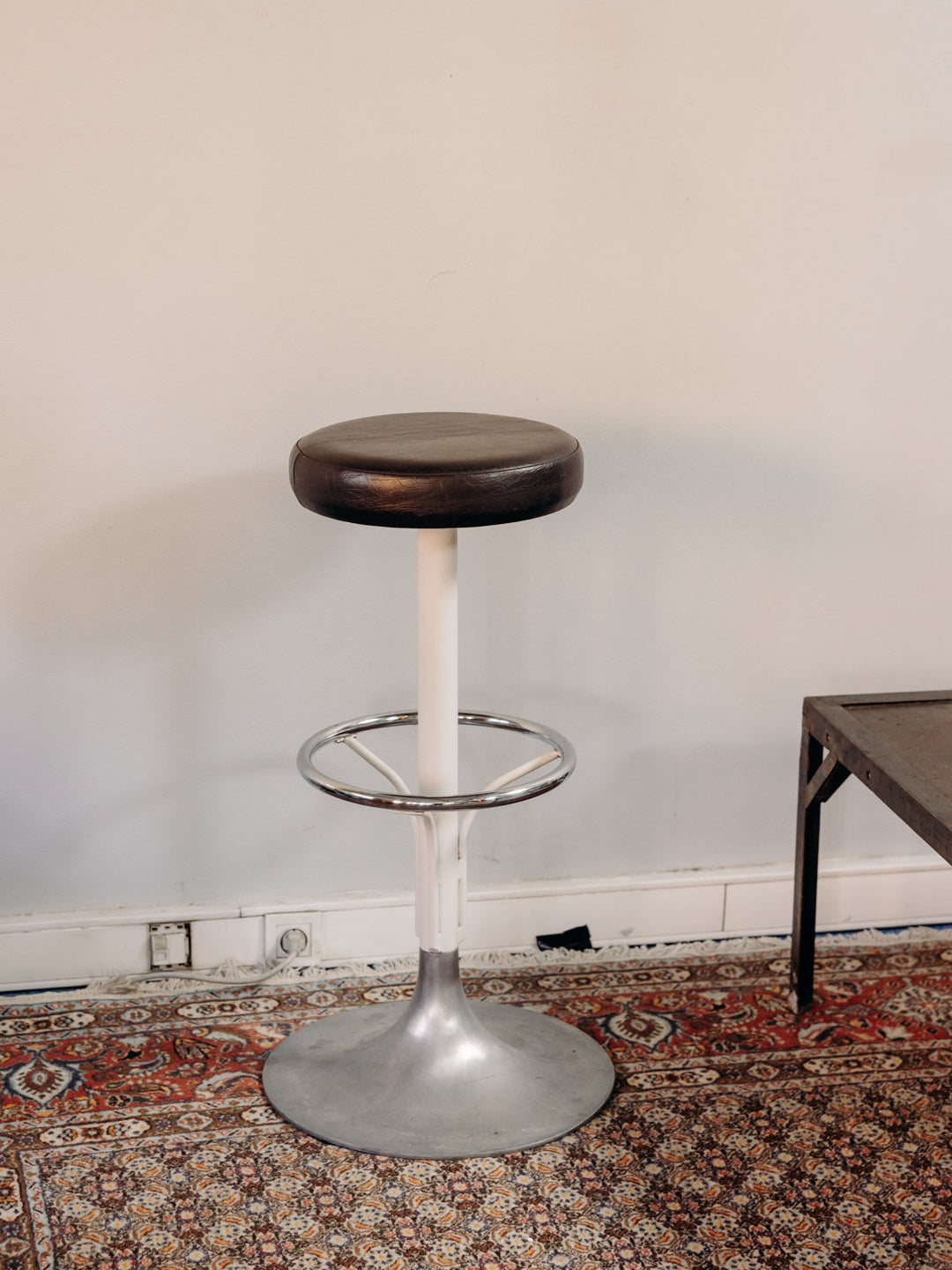 pierre-tabouret-bar-métal-26-2