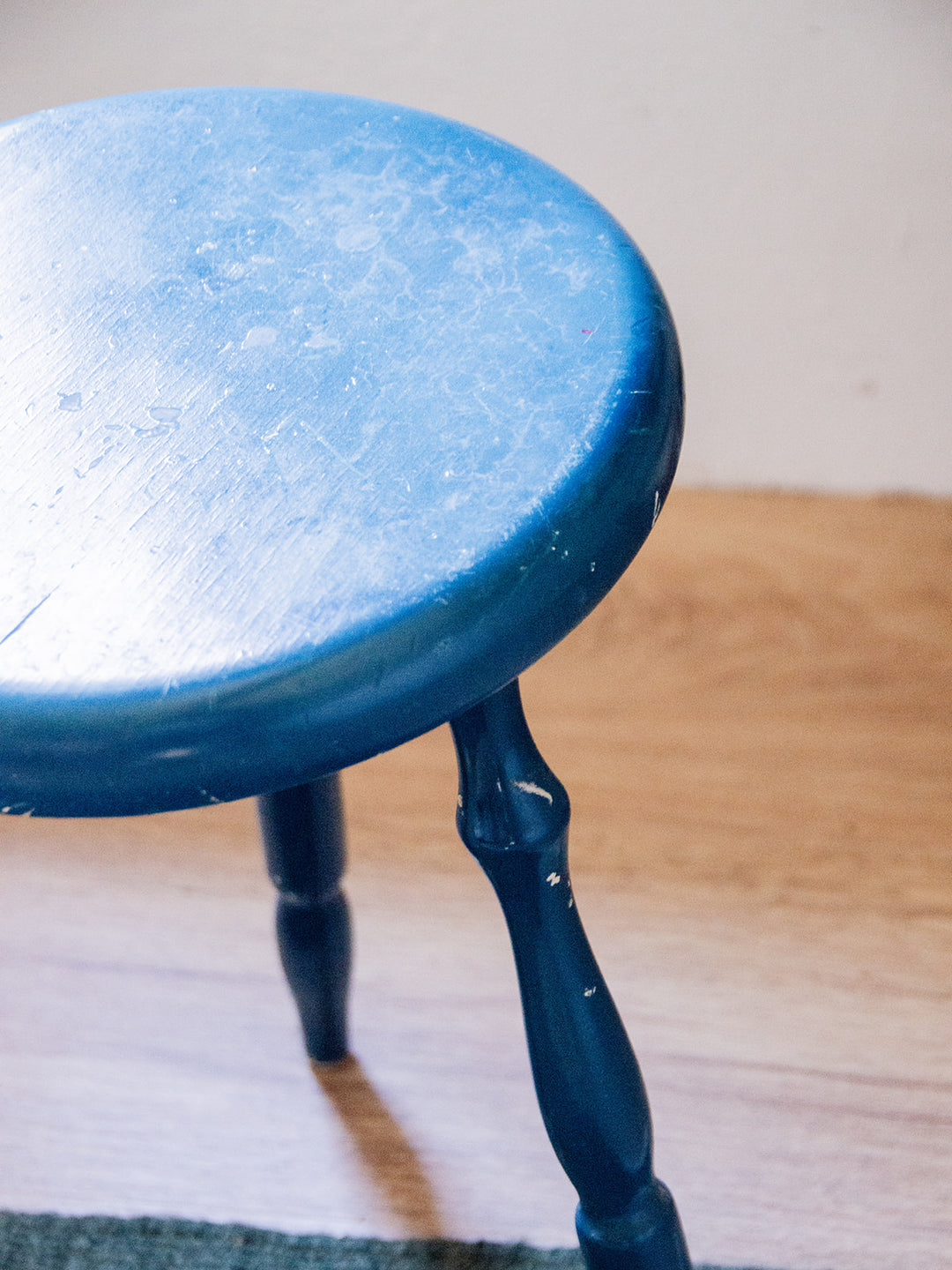 regis-tabouret-bois-585-9