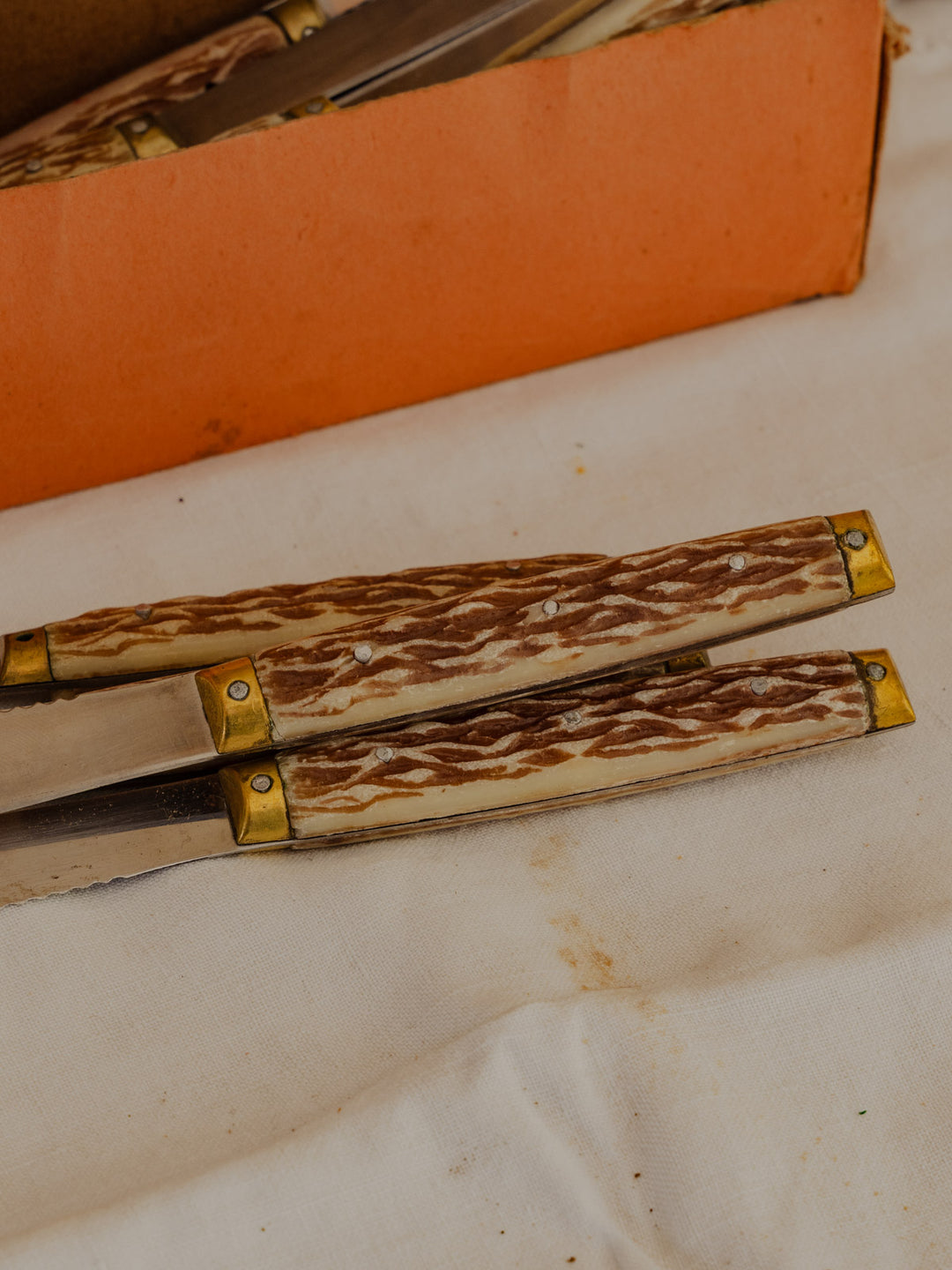 loïs-couverts-bakelite-655-5