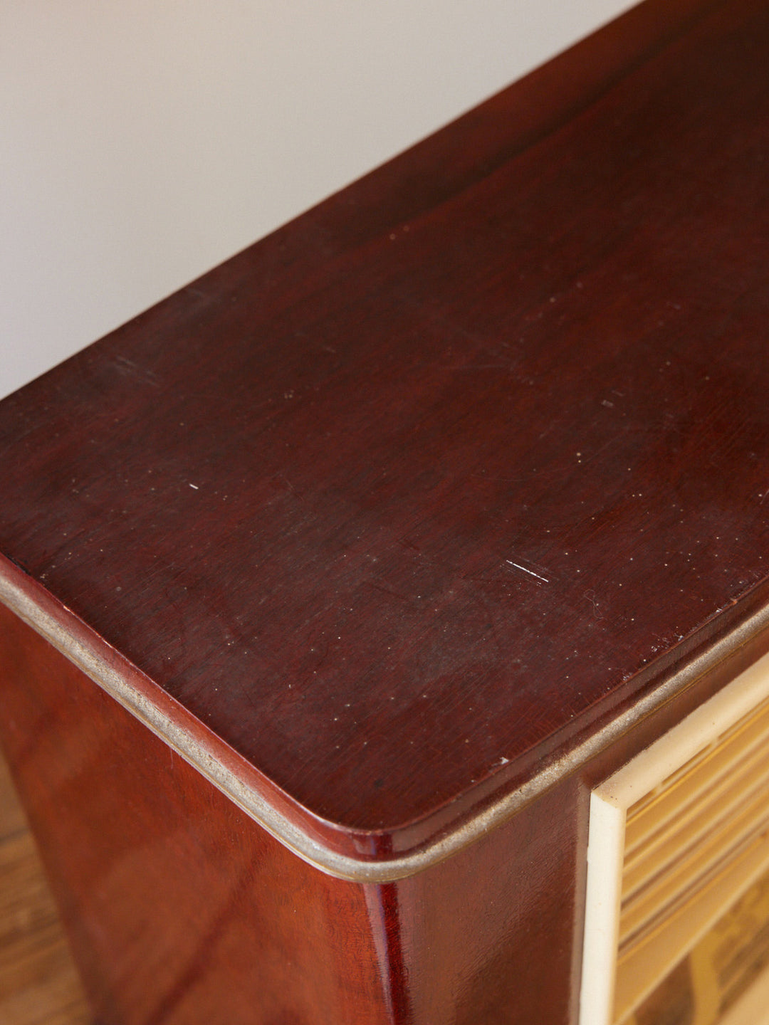 nour-appareil-electrique-vintage-acajou-65-7