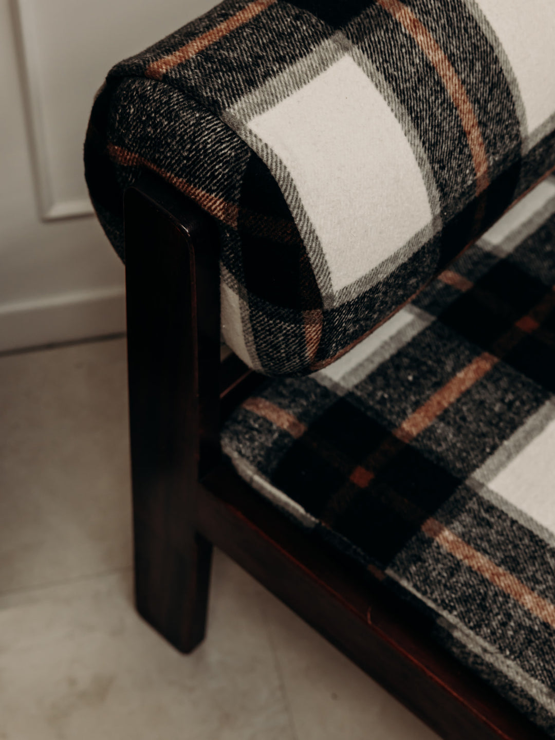 4U3A3289_Debongout-chez-james-04-06-25_012fauteuil_0117.jpg