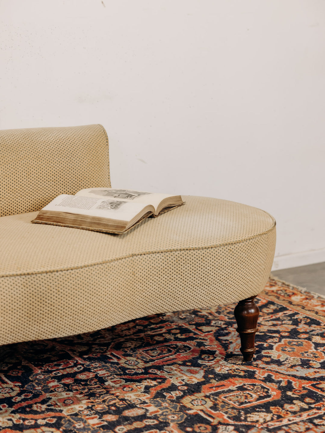 martine-banquette-bois-155-6