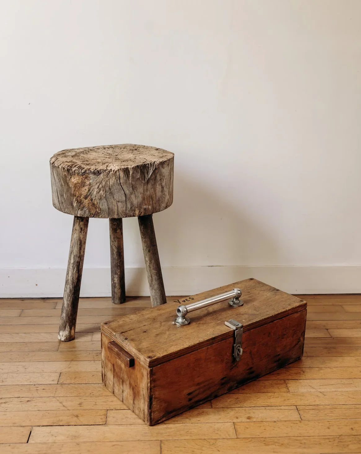 regis-tabouret-bois-1323-1