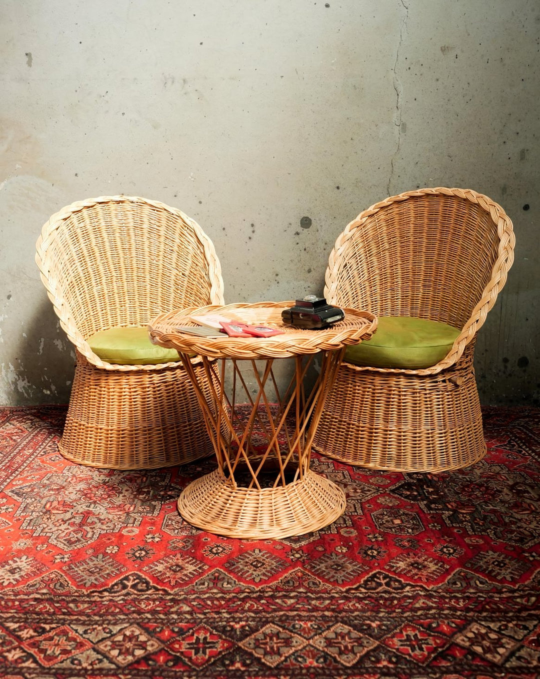 ange-ensemble-table-et-chaises-rotin-23-1