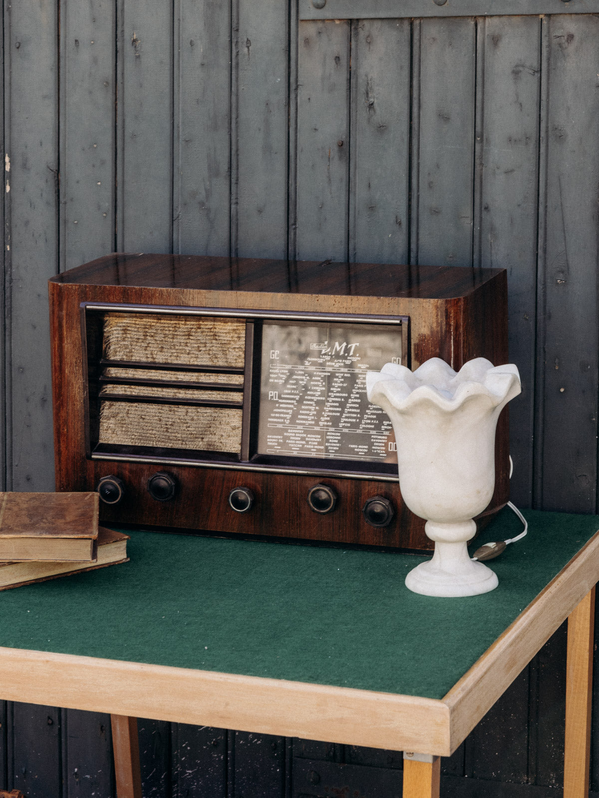 nour-appareil-electrique-vintage-bois-64-2