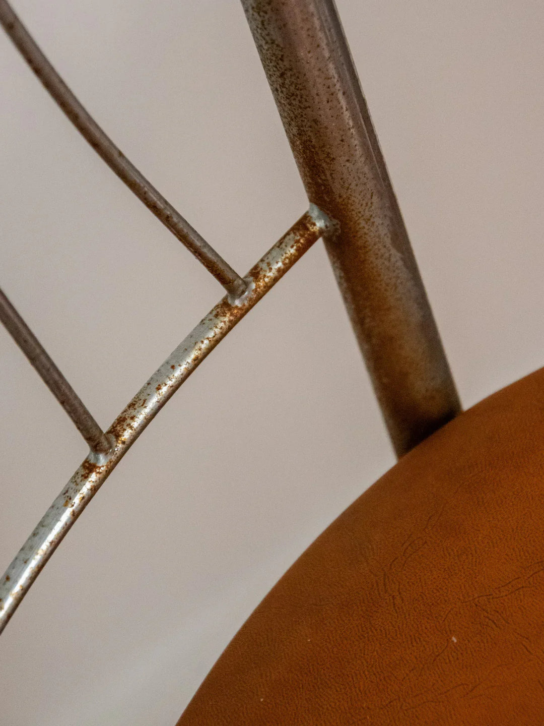 alma-chaise-simili-cuir-1246-6