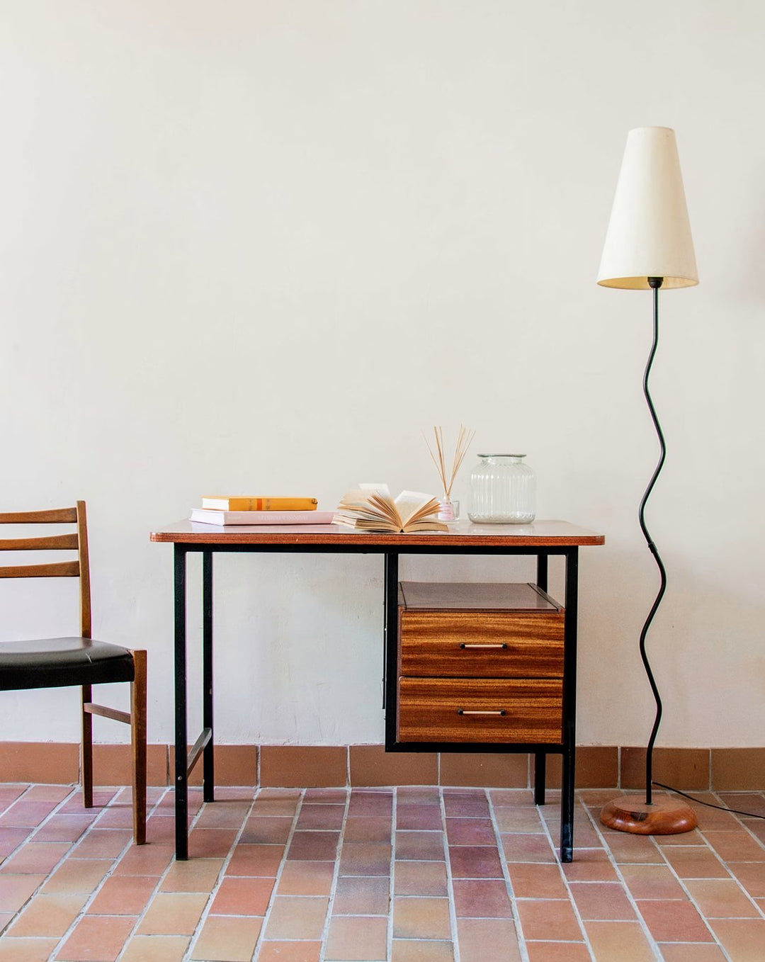 yvan-bureau-formica-135-1