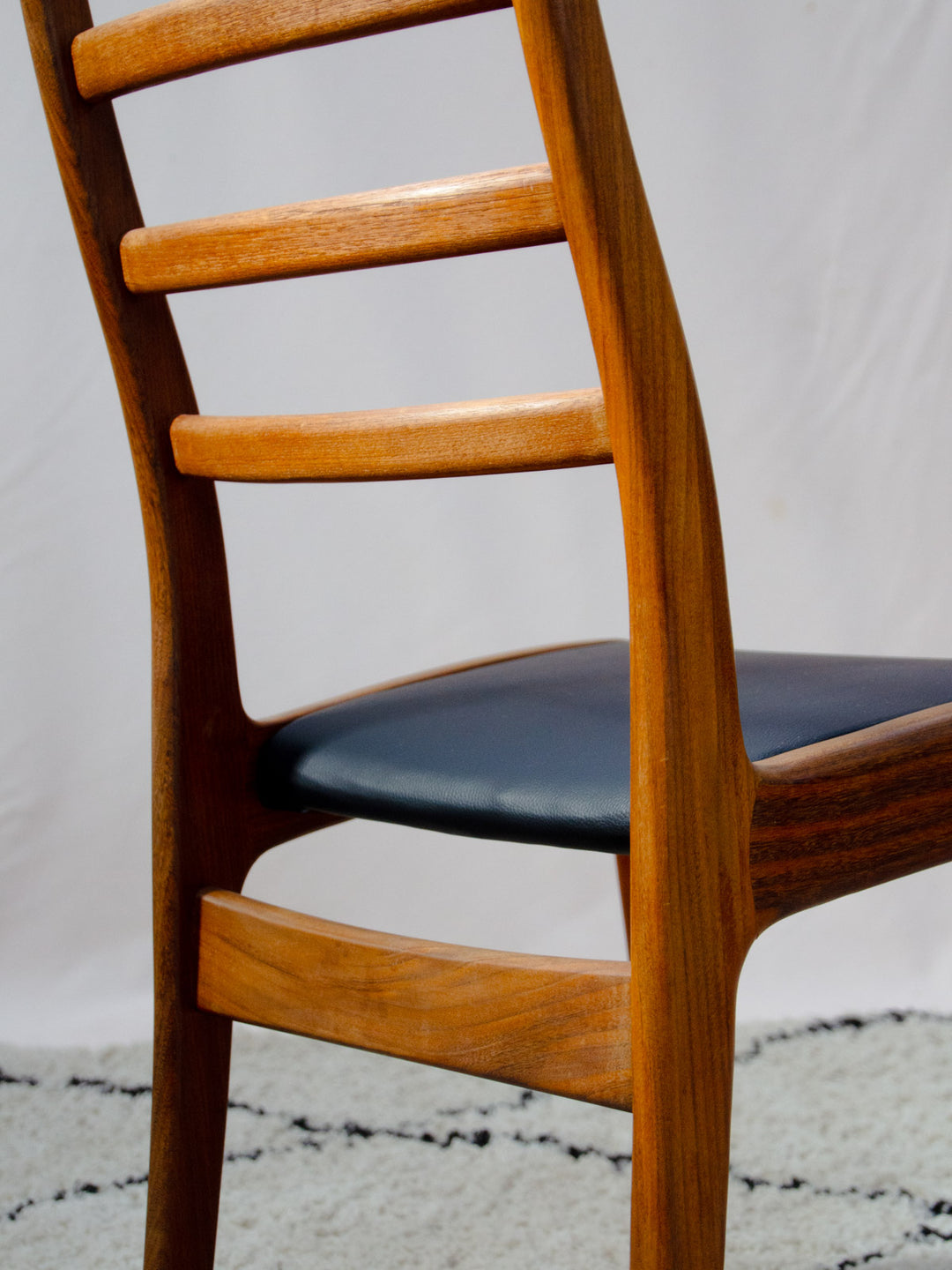 alma-chaise-teck-2141-8