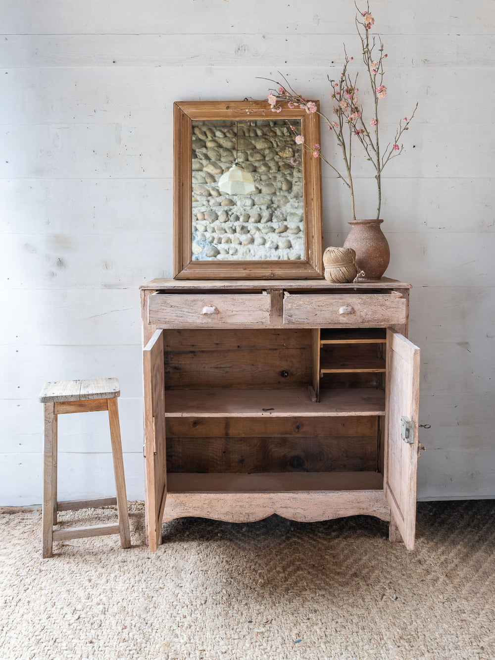 gilbert-buffet-bois-737-2