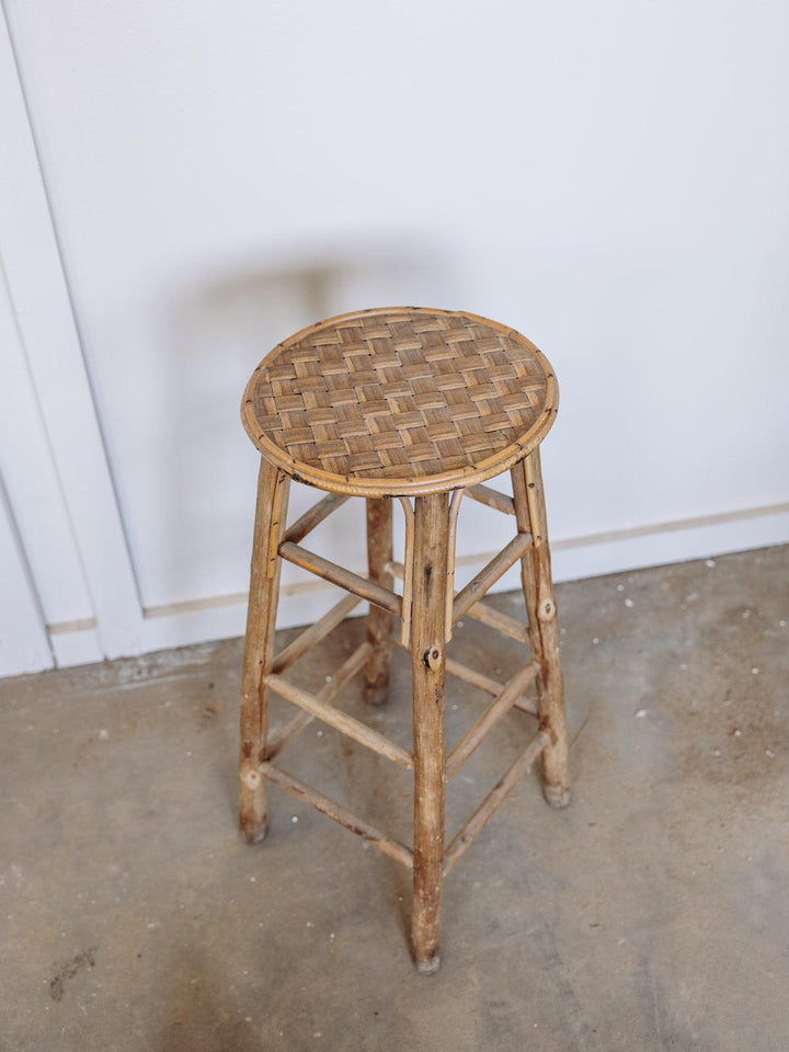 Regis, the wooden stool No. 52