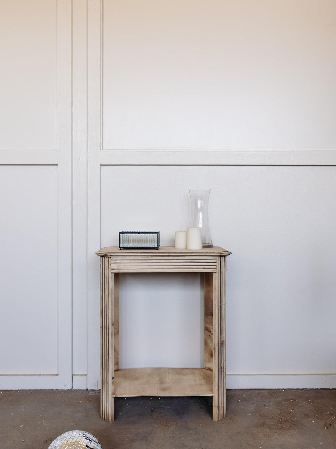 Francine, the wooden side table N°88