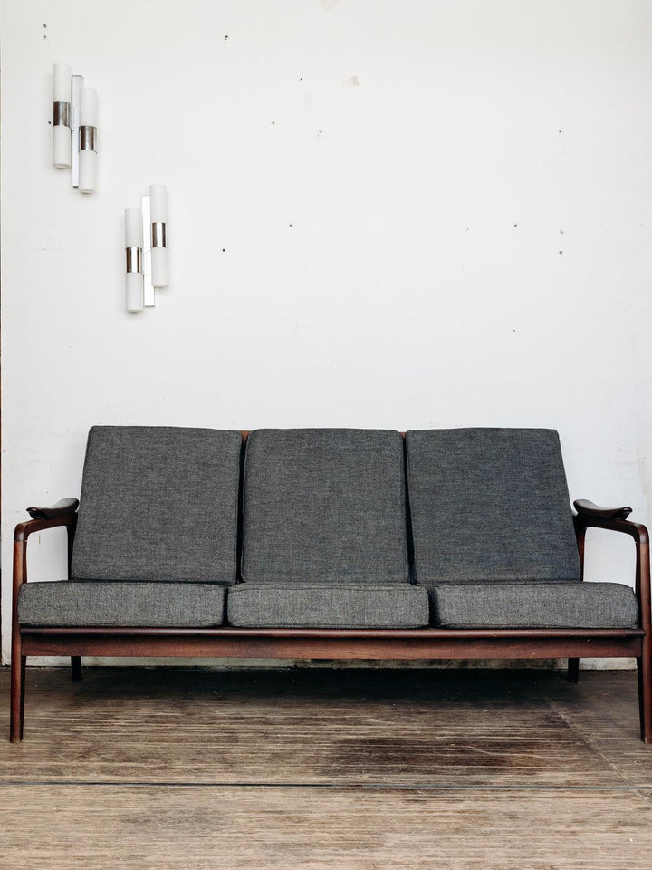 Robert, the Scandinavian sofa No. 4