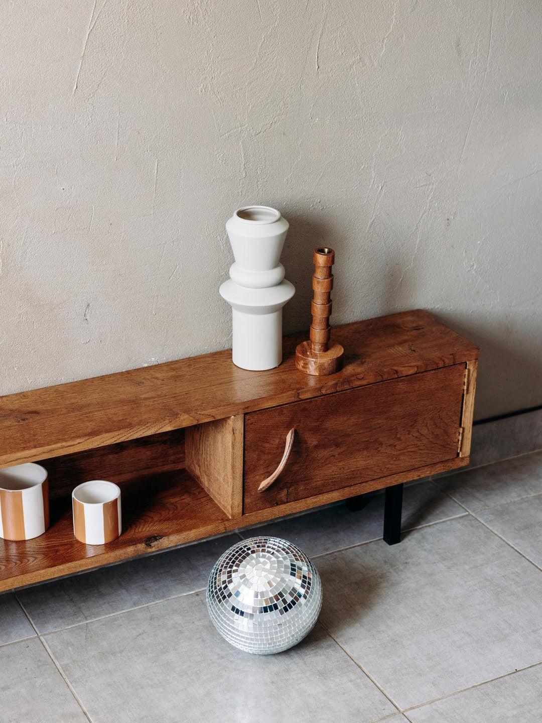 Margaret, the solid oak sideboard No. 27