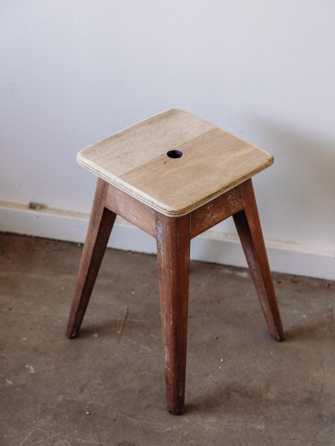 Regis, the wooden stool No. 53