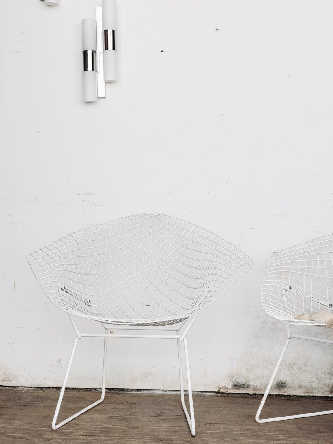 Jakob, the Bertoia metal armchair N°21