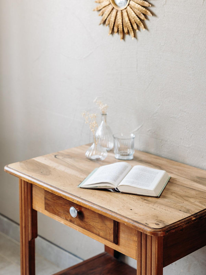 Louise, the wooden dressing table No. 77