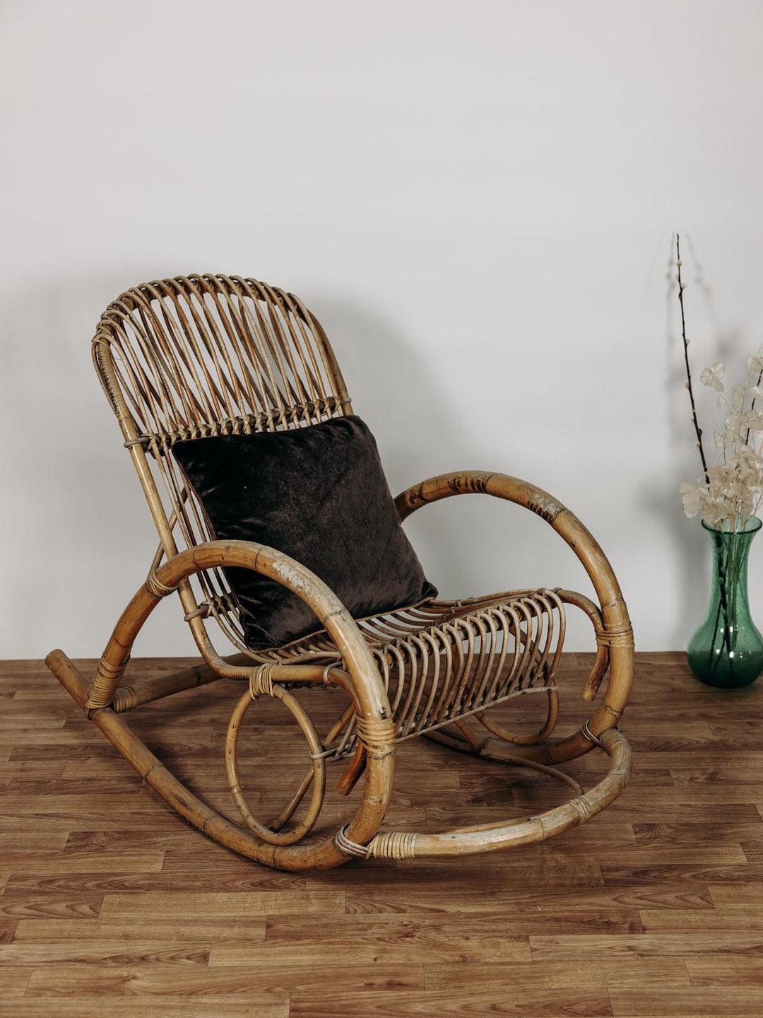 Alibert, the rocking chair N°15