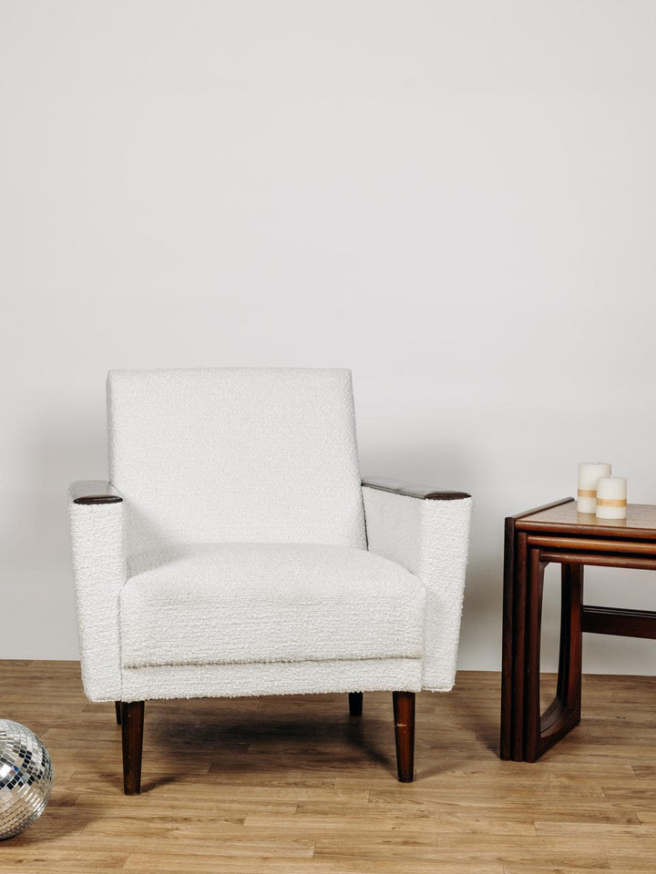 Jakob, the bouclette armchair No. 24