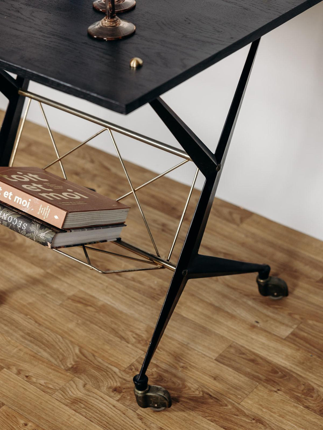 Anouk, the wooden serving trolley No. 8