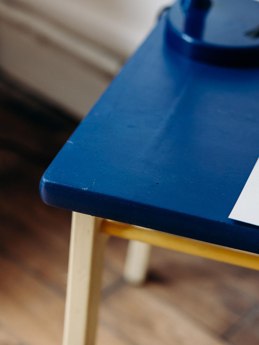 Edouard, the wooden desk No. 122