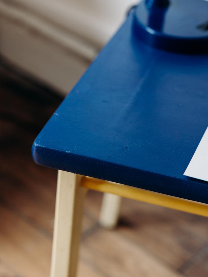 Edouard, the wooden desk No. 122