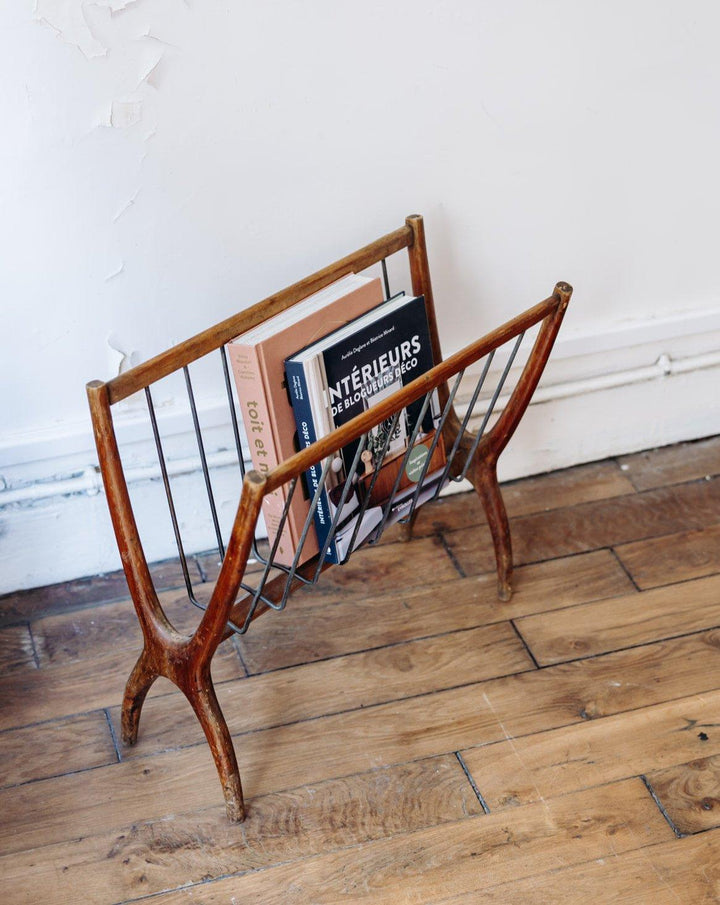 Marius, the wooden magazine rack No. 20