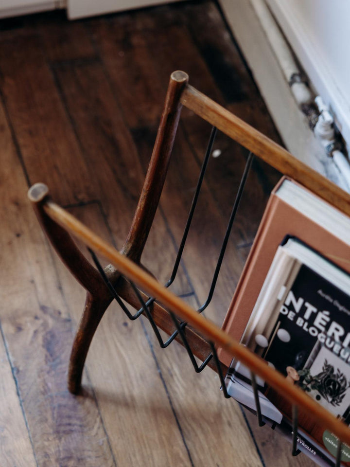 Marius, the wooden magazine rack No. 20