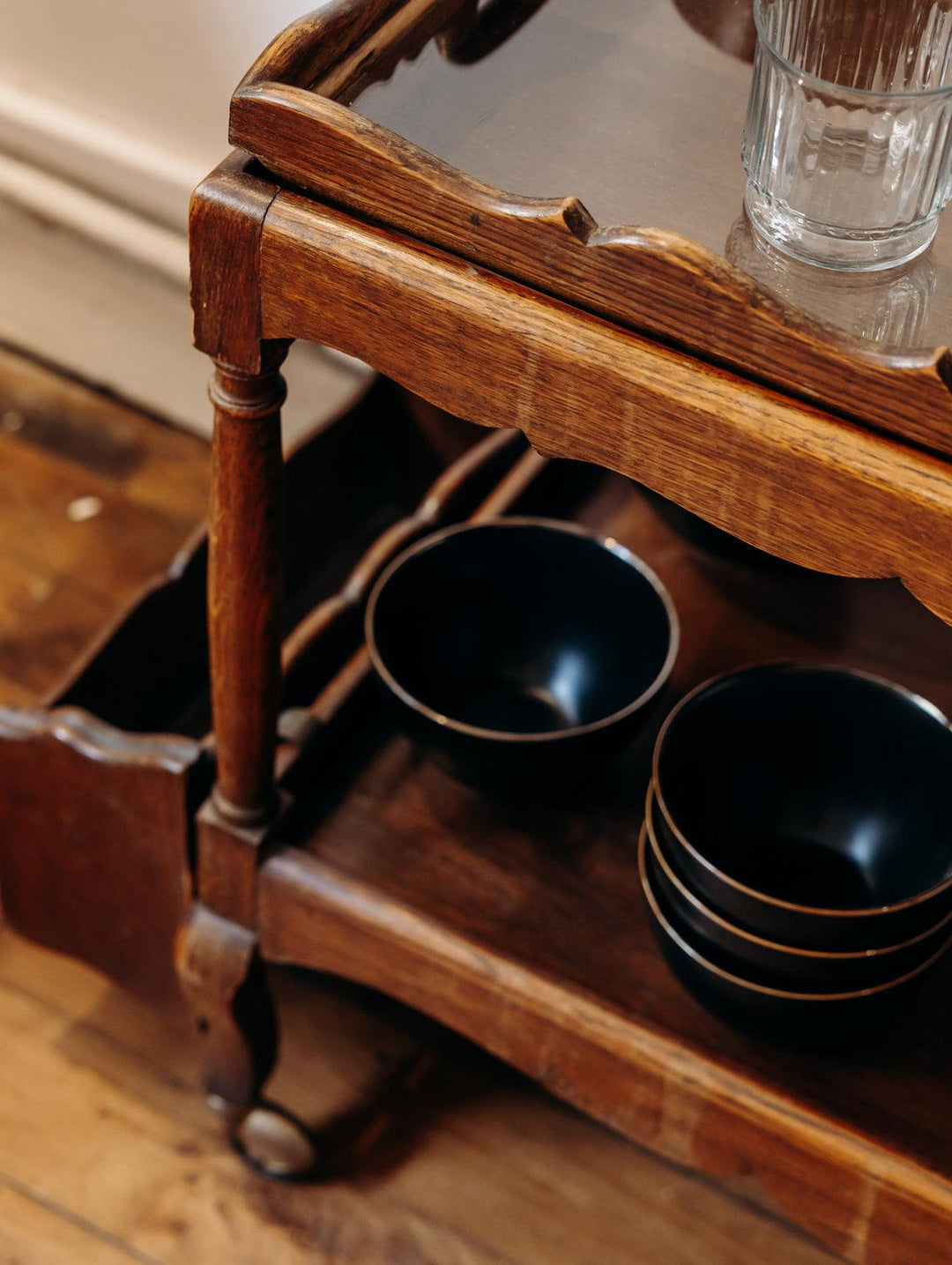 Henriette, the glass serving trolley No. 71