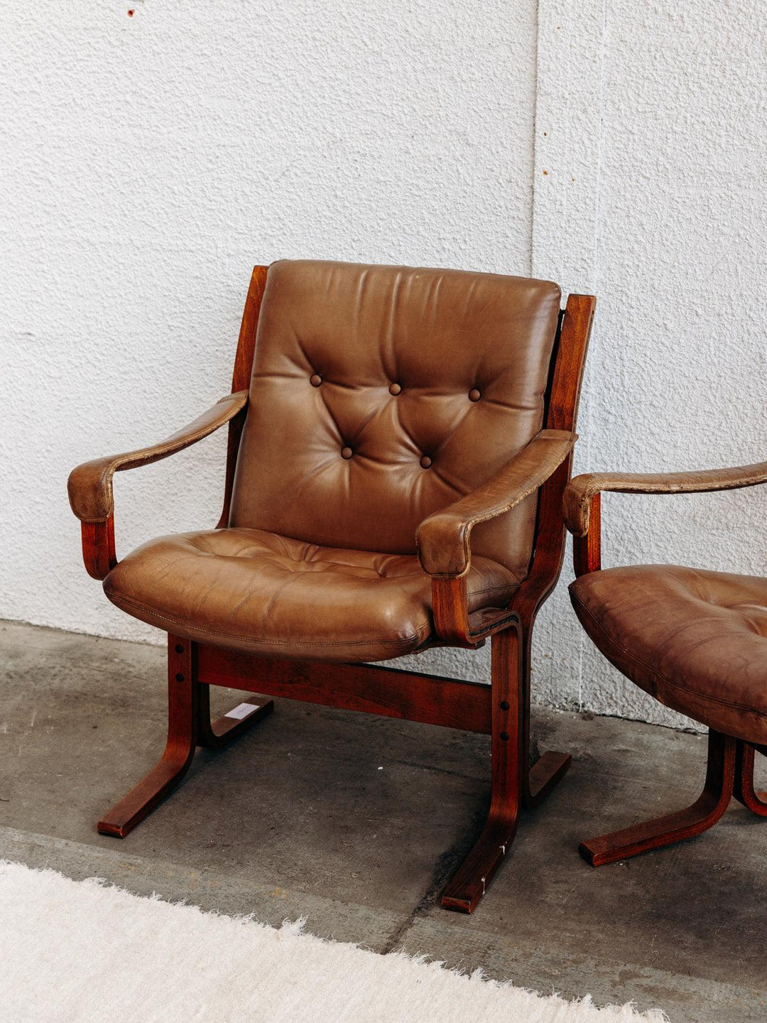 Jakob, the leather armchair No. 28