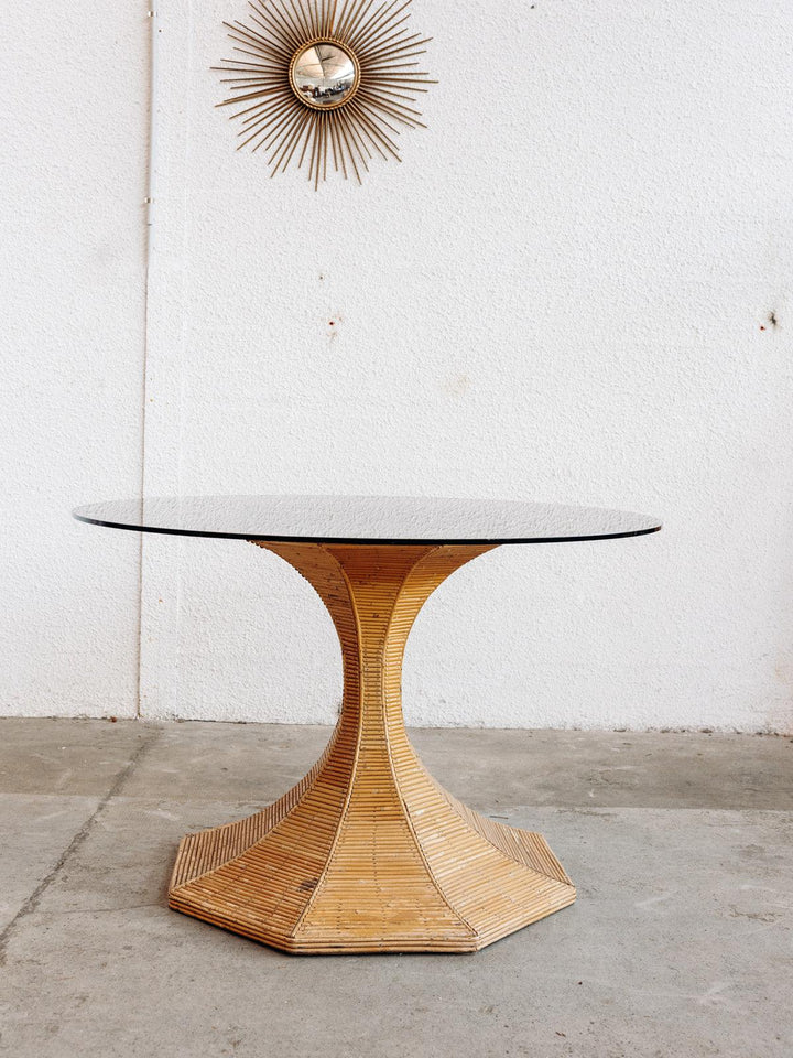 Alyzé, the tulip table No. 3