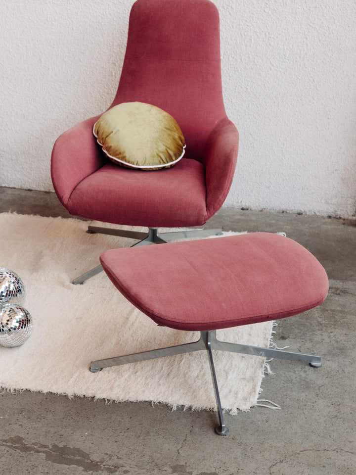 Jakob, the Zanotta armchair No. 31