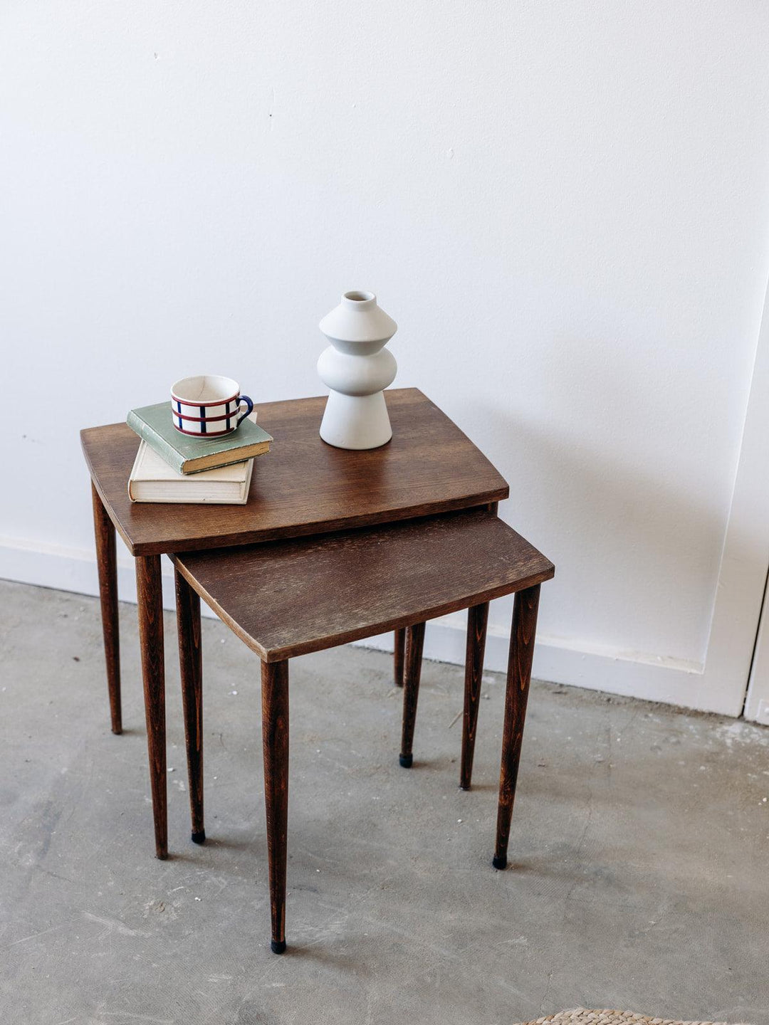 Barbara, the nesting tables N°17