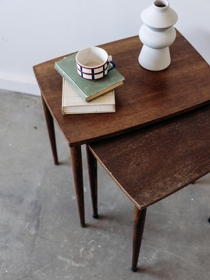 Barbara, the nesting tables N°17