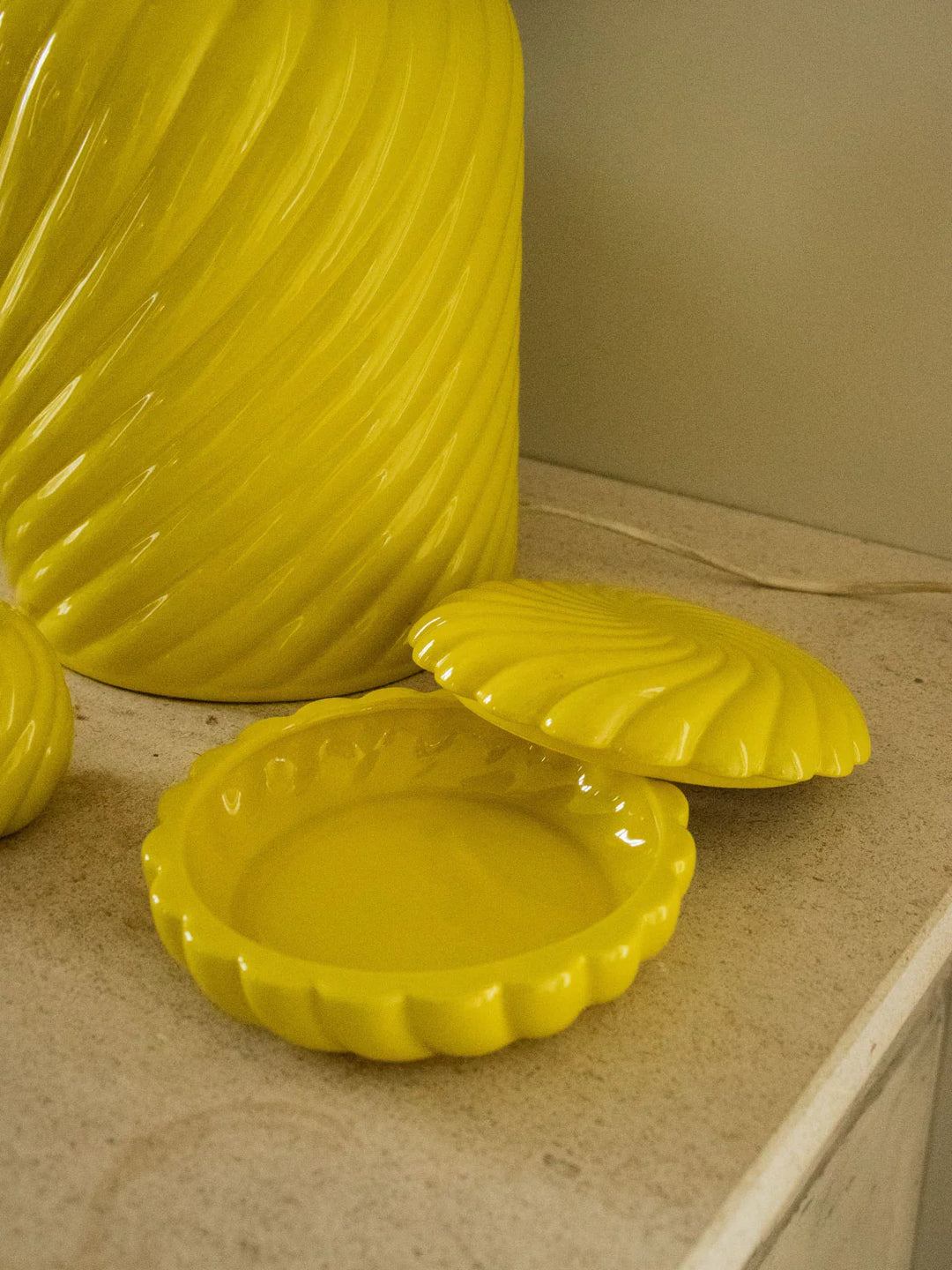 julia-lampe-à-poser-jaune-712-11