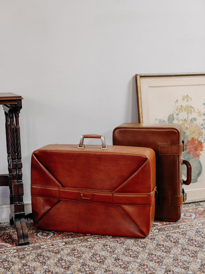 lucienne-malle-skai-216-2