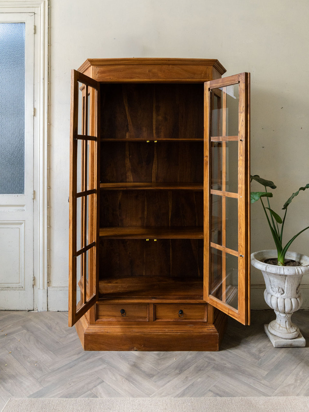 victoria-vitrine-bois-1280-18