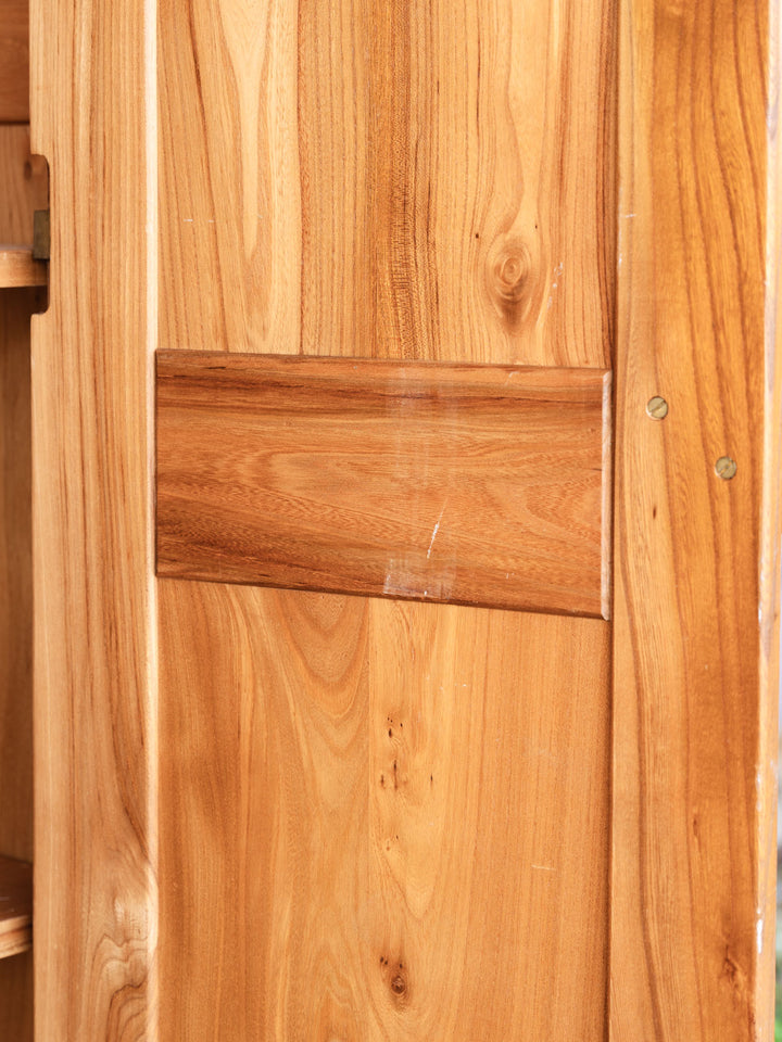 10Armoire.jpg