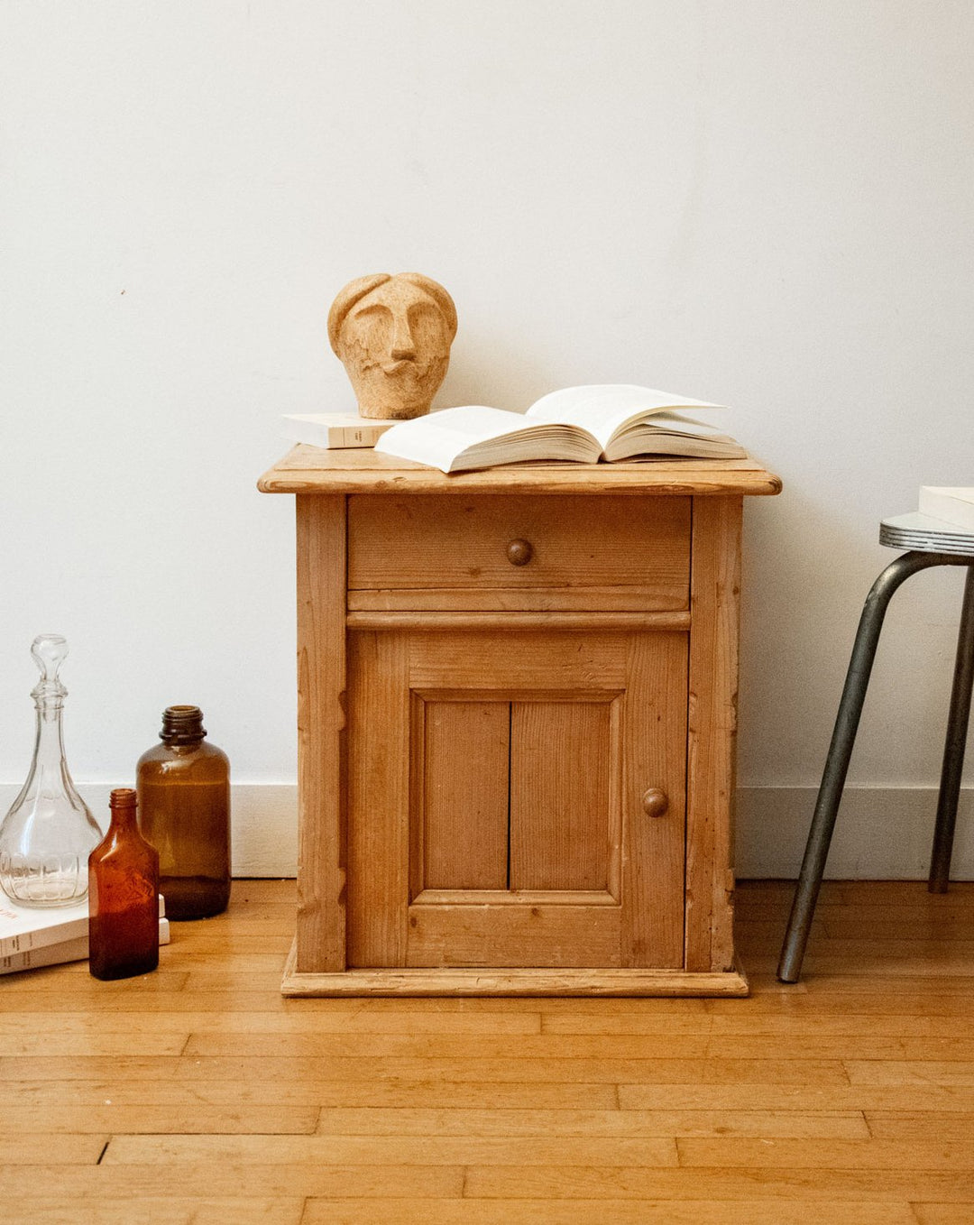 odile-table-chevet-bois-633-1