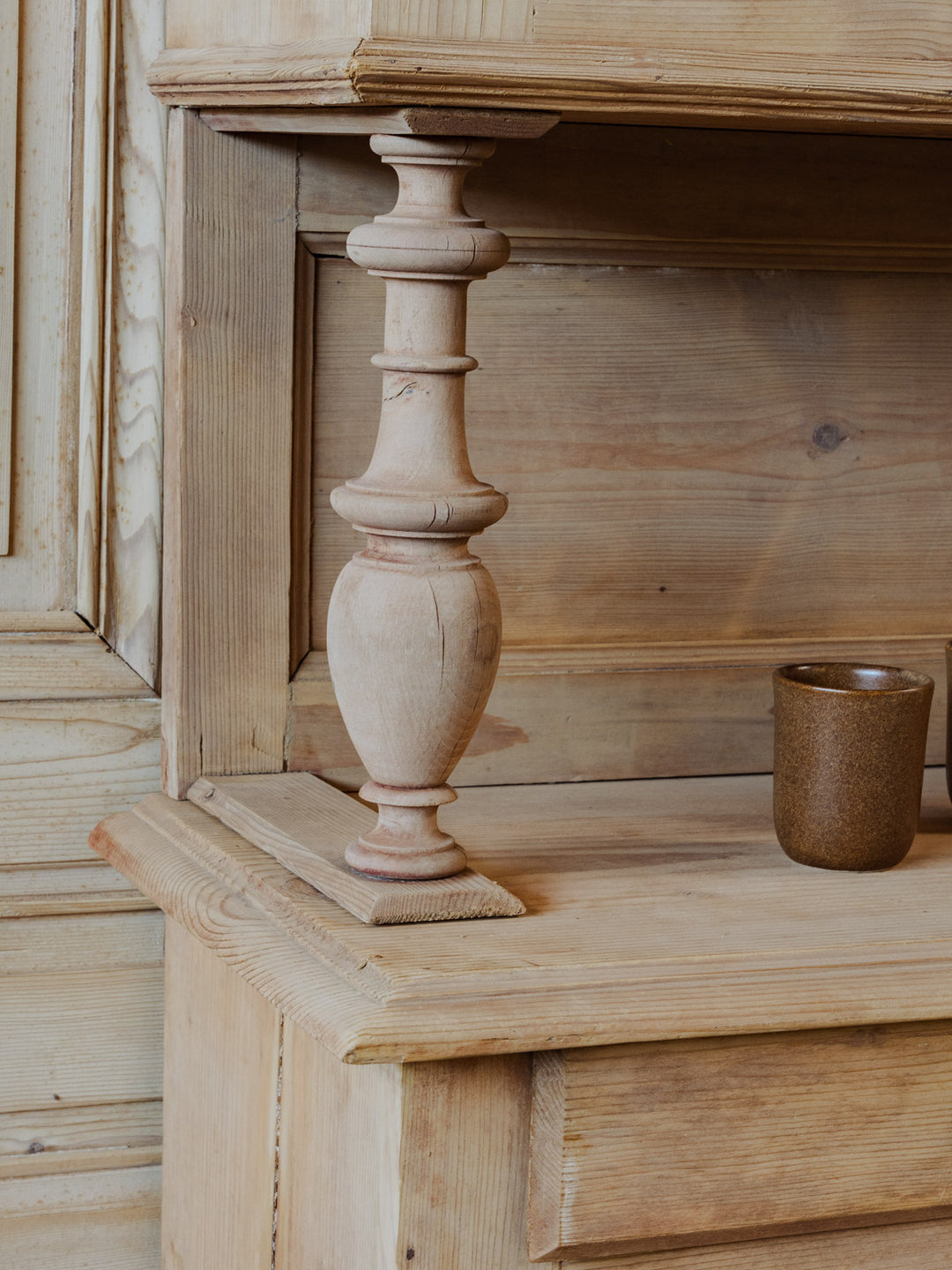 gilbert-buffet-bois-1559-6