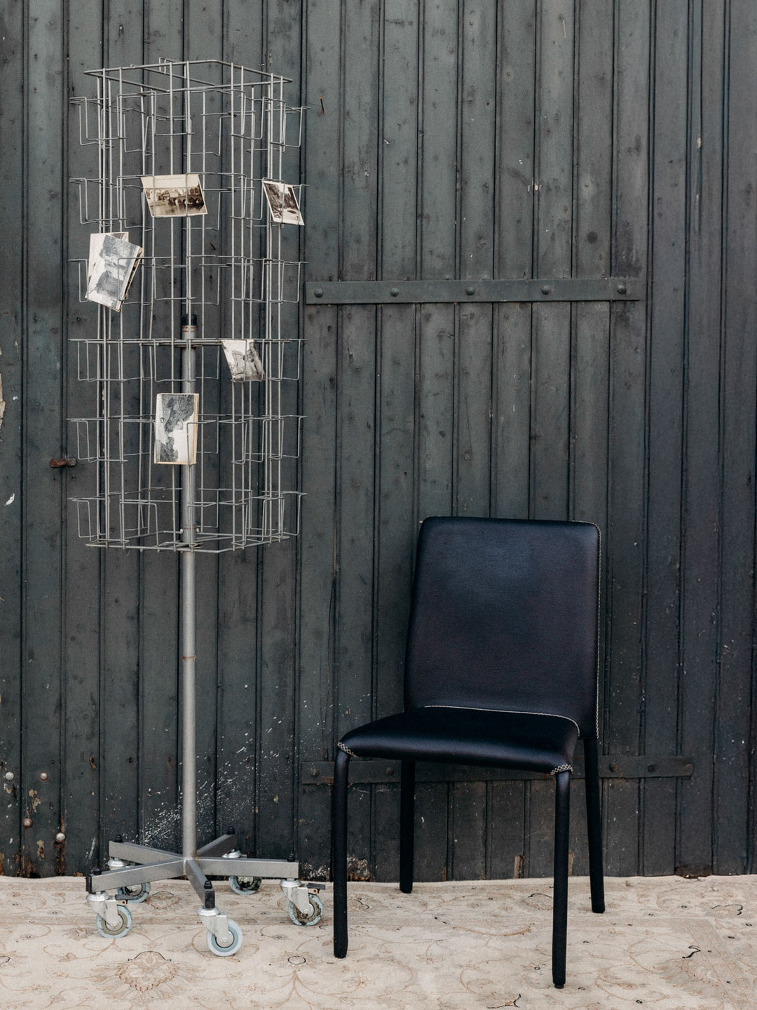 charlie-portant-cartes-postales-metal-150-5