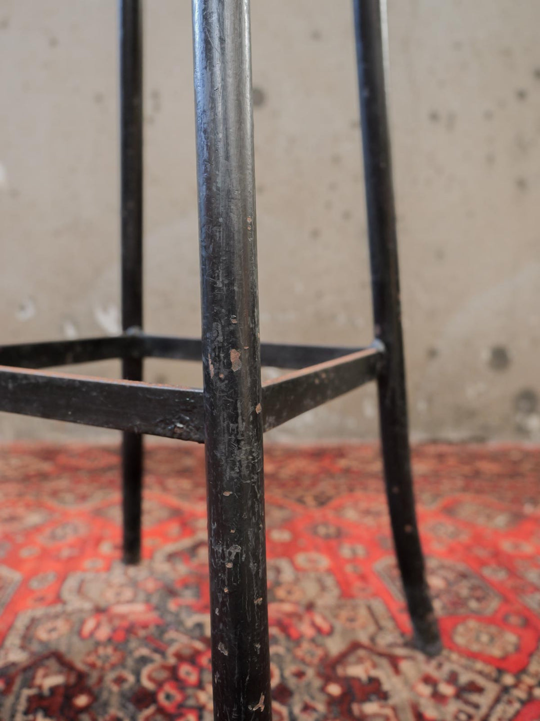 pierre-tabouret-bar-simili-cuir-686-9