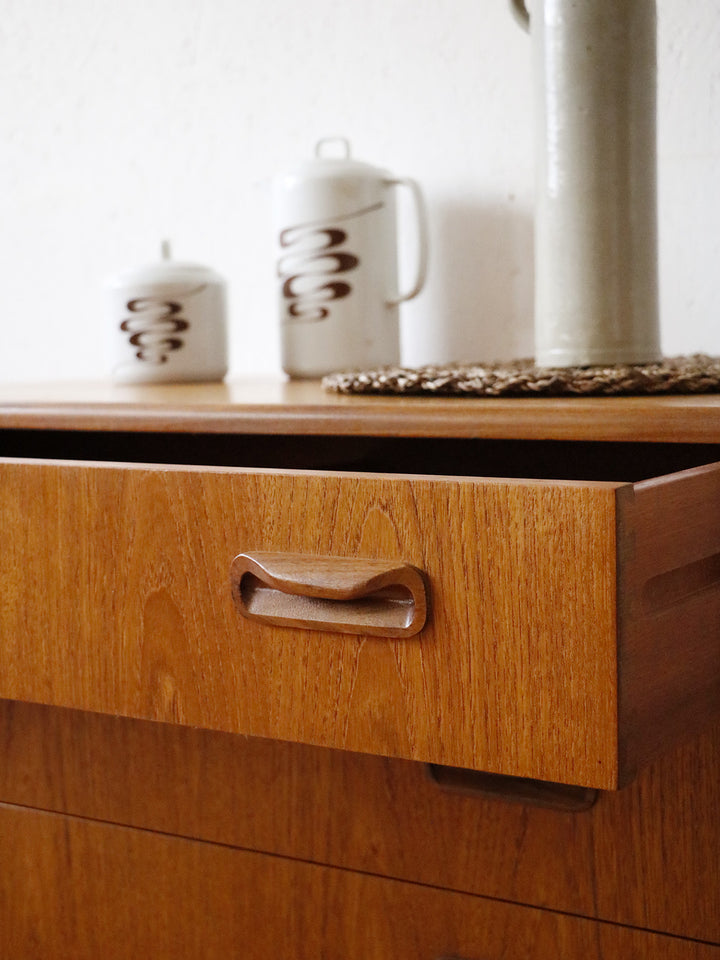 olga-commode-teck-302-10