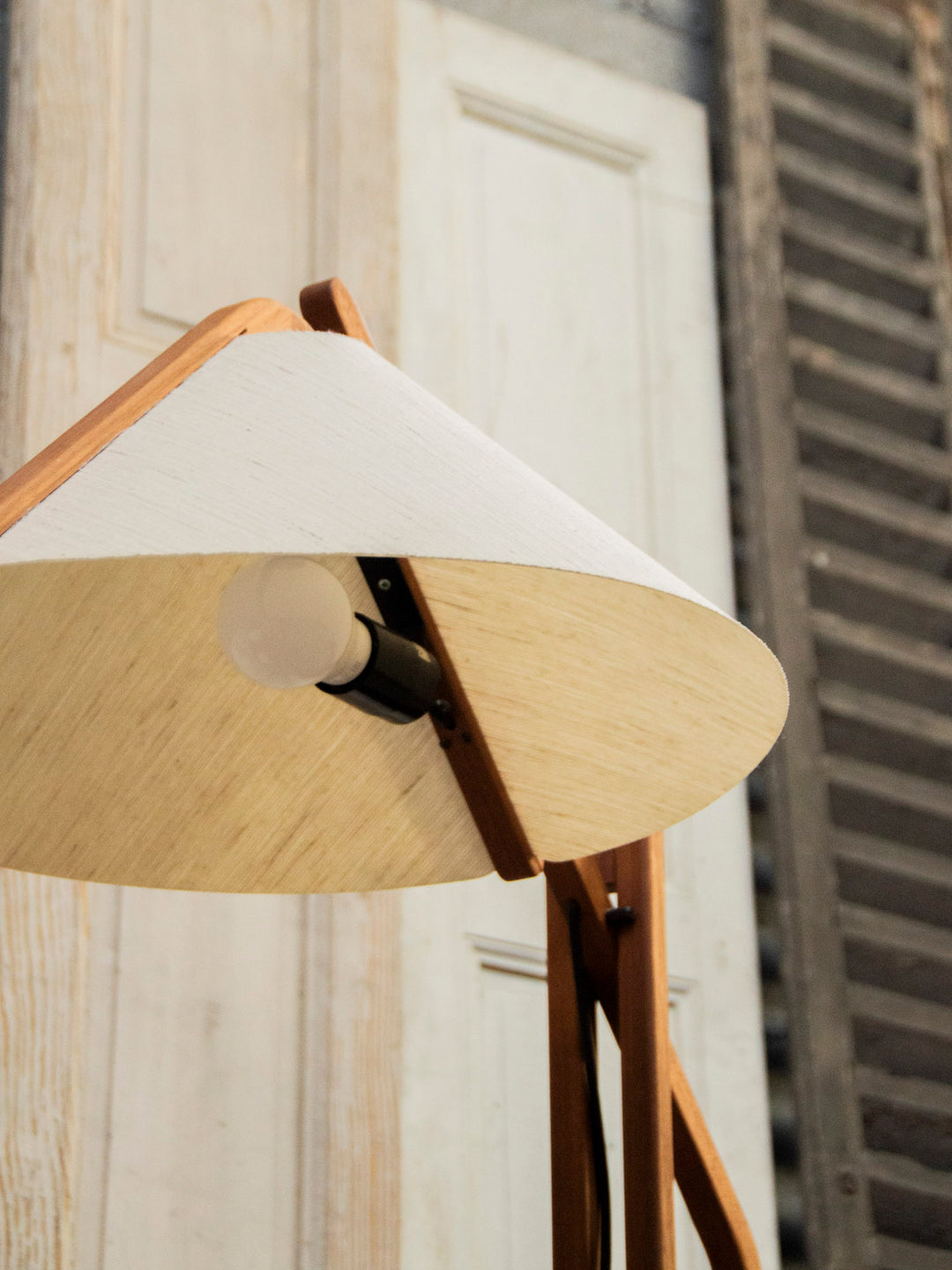 julien-lampadaire-teck-247-6