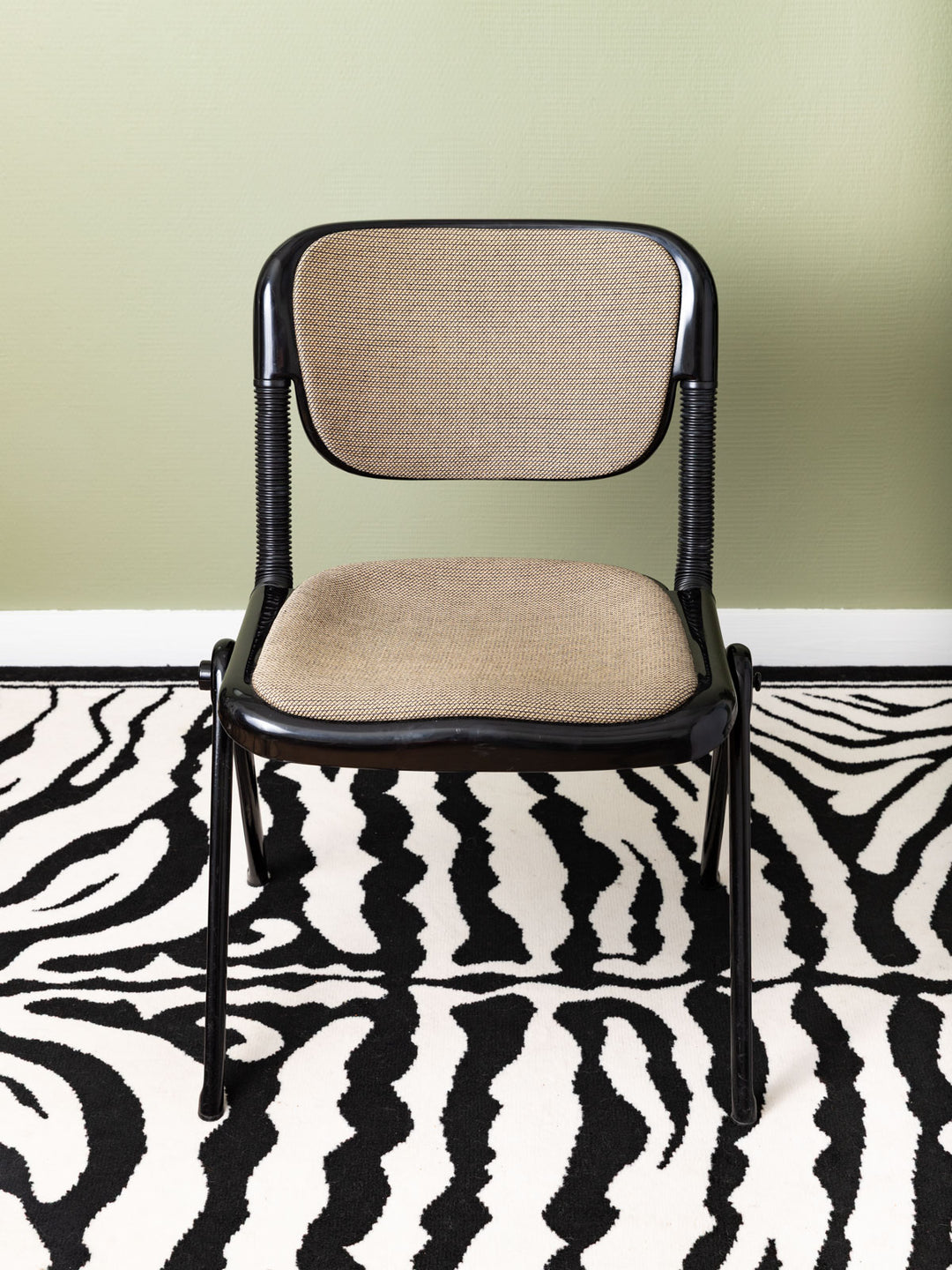 alma-chaise-plastique-design-1991-8